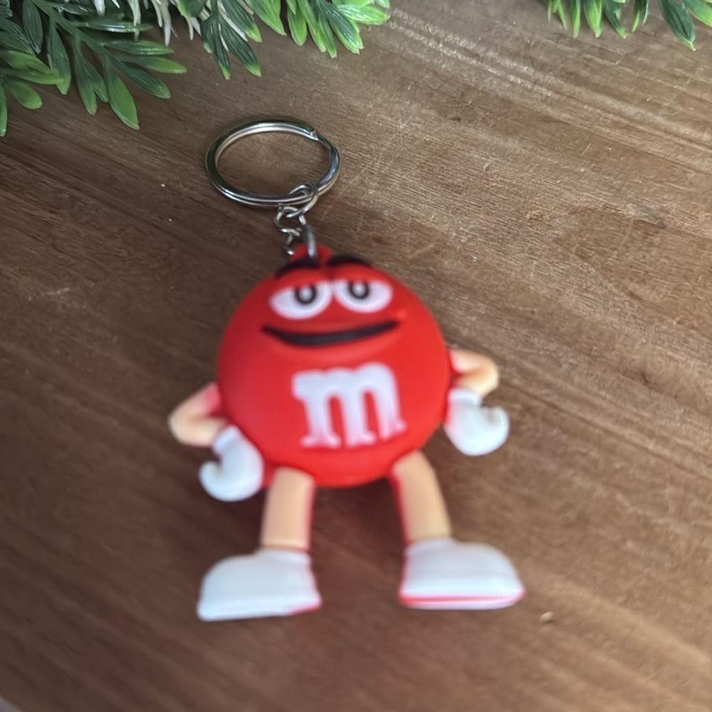Red M&M Character Keychain - Picture 4 of 5